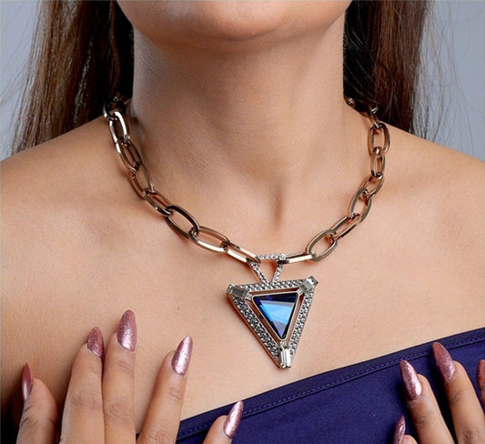 Stylish fashion necklace for women under ₹999